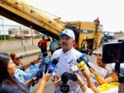 Gobernador del Zulia supervisa asfaltado de la avenida Don Manuel Belloso