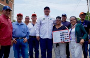 Gobernador Luis Caldera inspecciona el avance de los trabajos del Boulevard Avenida 11 de Maracaibo