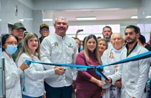 Gobernador Luis Caldera anuncia segunda fase del Plan Cayapa de la Salud para potenciar las Clínicas Populares y áreas clave de hospitales