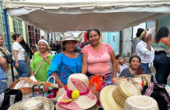 Color, identidad y tradición se unieron en la Expoferia Artesanal de la Alcaldía de Maracaibo