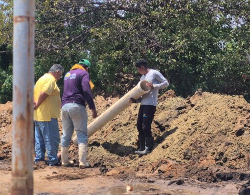 Alcaldía de San Francisco sustituye 120 metros lineales de tubería de aguas servidas en el sector El Perú