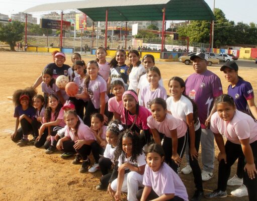 Masiva «Toma Deportiva» de la cancha Luis Emiro Fuenmayor en El Vivero