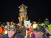 Alcalde Di Martino develó monumento en honor a Tsunami en la Vereda del Lago