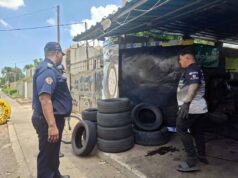 Polimaracaibo despliega operativo para despejar pasos peatonales obstruidos por neumáticos