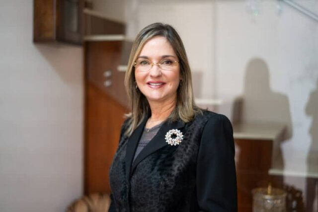 08-Candidatos-a-las-primarias-Gloria-Pinho-El-Diario-by-Jose-Daniel-Ramos-760x507