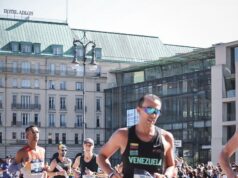 Juan Pablo Fereira completa los 42k del Maratón de Berlín en honor a Chino Miranda y su mensaje de superación