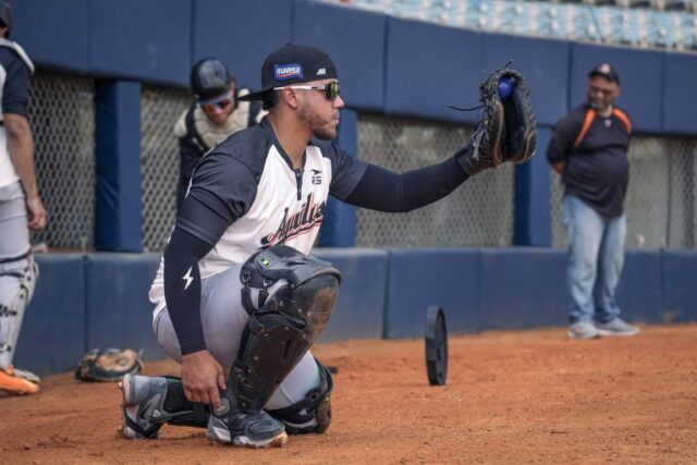 omar-martinez-aguilas-del-zulia-pretemporada-2026-768x512